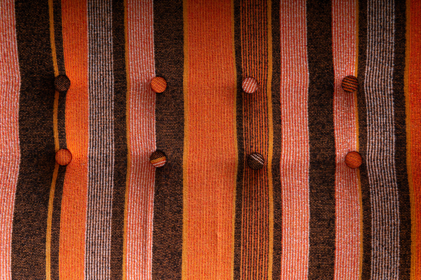 Schönes Vintage Sofa mit zwei Sesseln