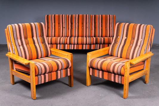 Schönes Vintage Sofa mit zwei Sesseln