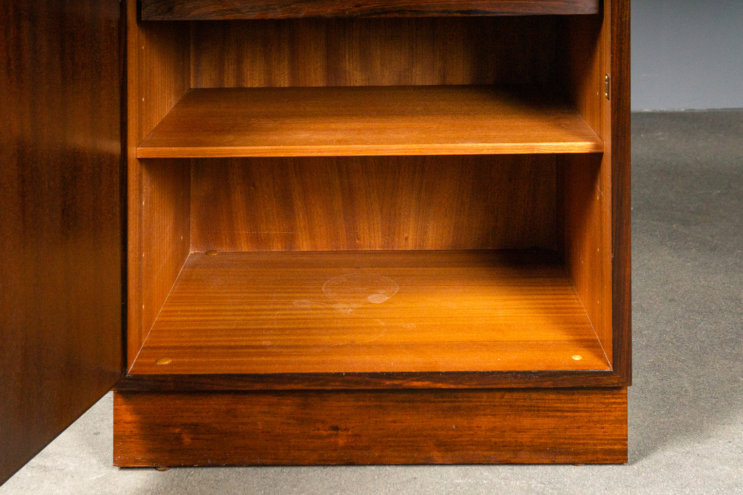 Schöne Mid-Century Kommode