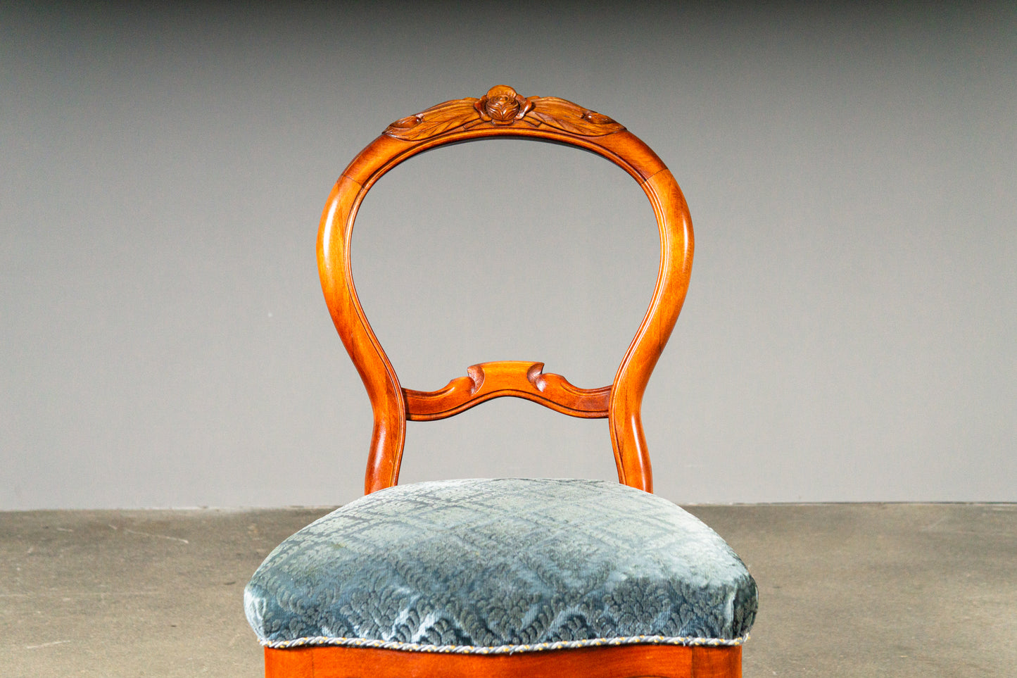 Schönes 4er Set Stühle im Biedermeier Stil