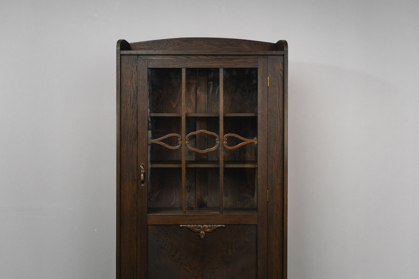Eleganter Jugendstil Bücherschrank