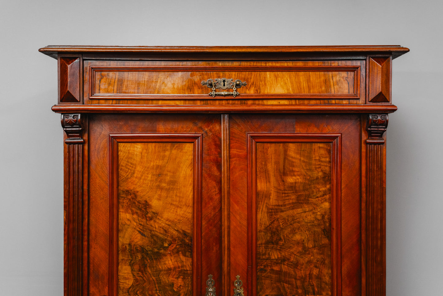 Wunderschönes Gründerzeit Vertiko