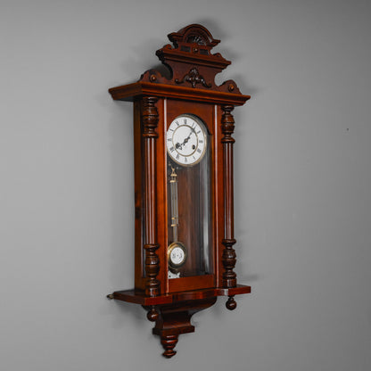 Elegante Gründerzeit Wanduhr