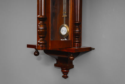 Elegante Gründerzeit Wanduhr