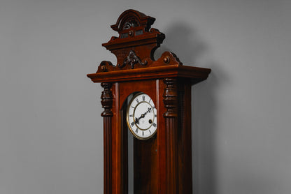 Elegante Gründerzeit Wanduhr