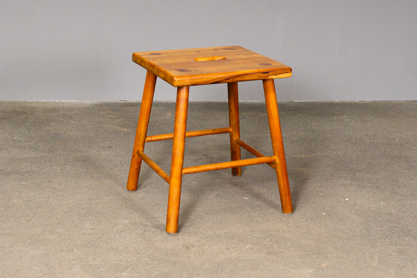 Süßer Vintage Hocker