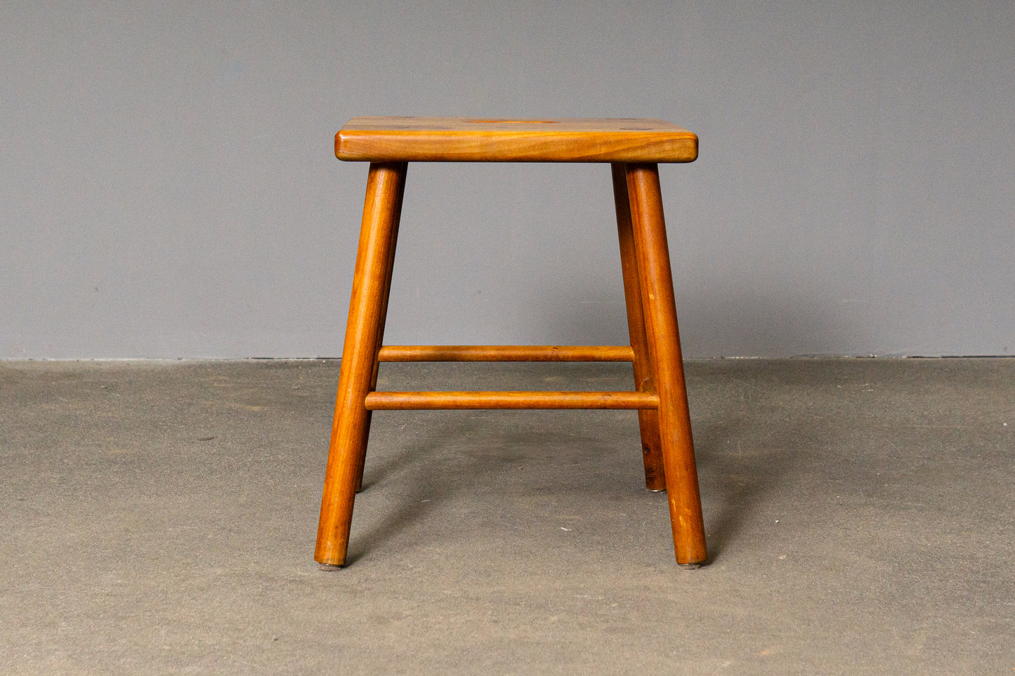 Süßer Vintage Hocker