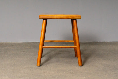 Süßer Vintage Hocker