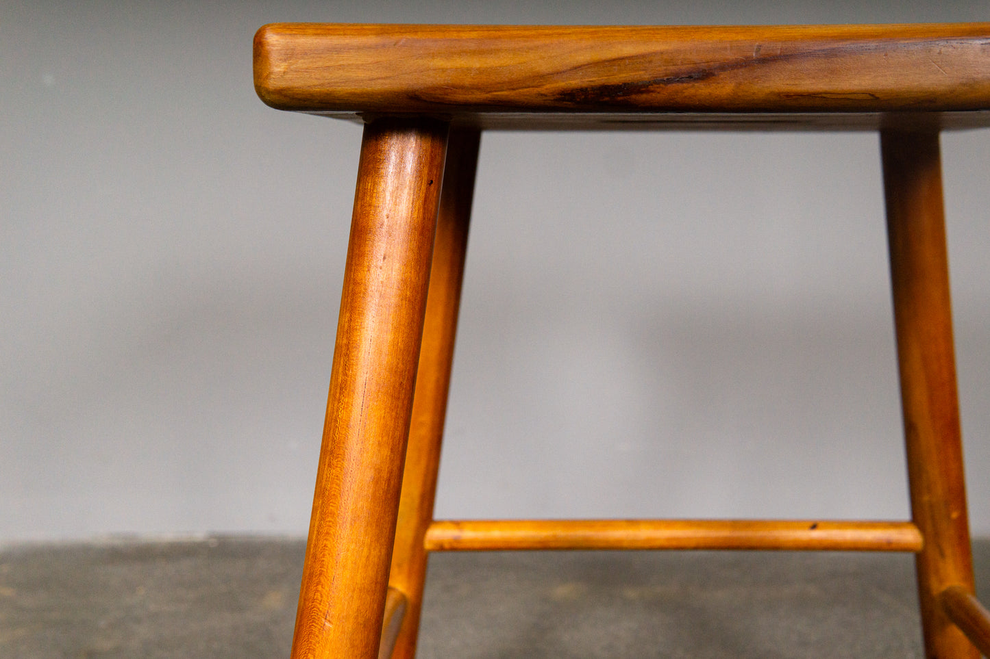 Süßer Vintage Hocker