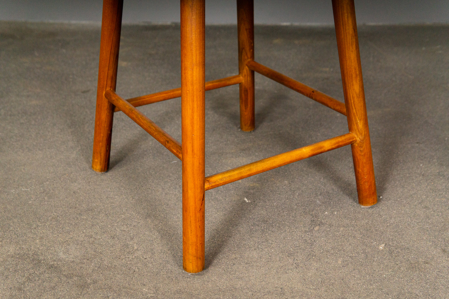 Süßer Vintage Hocker