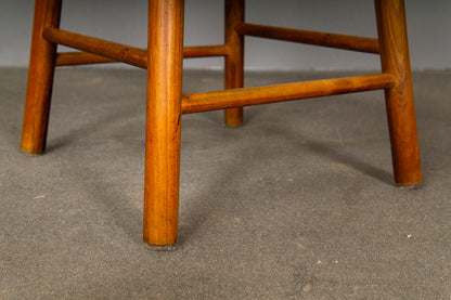 Süßer Vintage Hocker