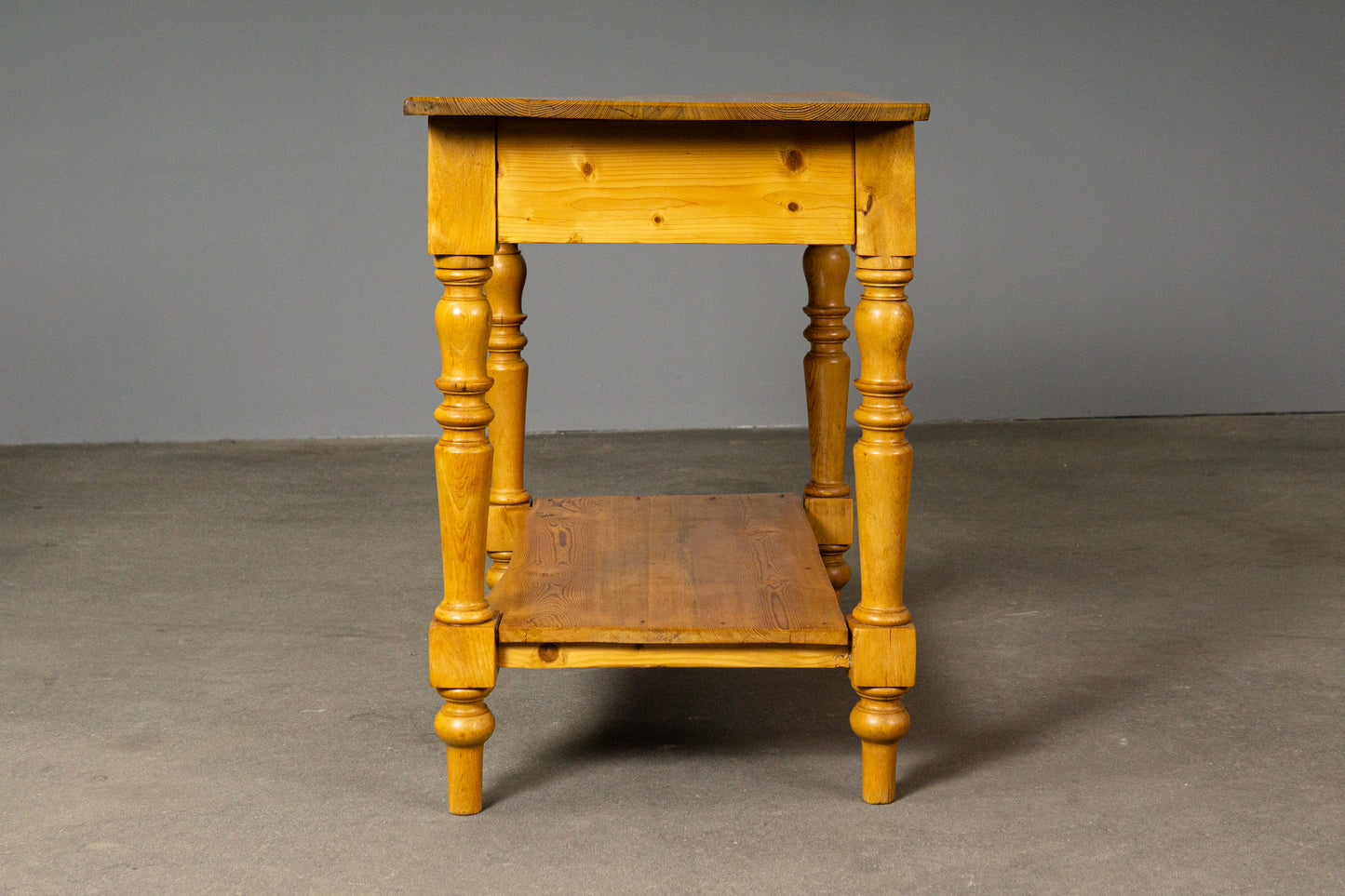 Kleiner Biedermeier Tisch