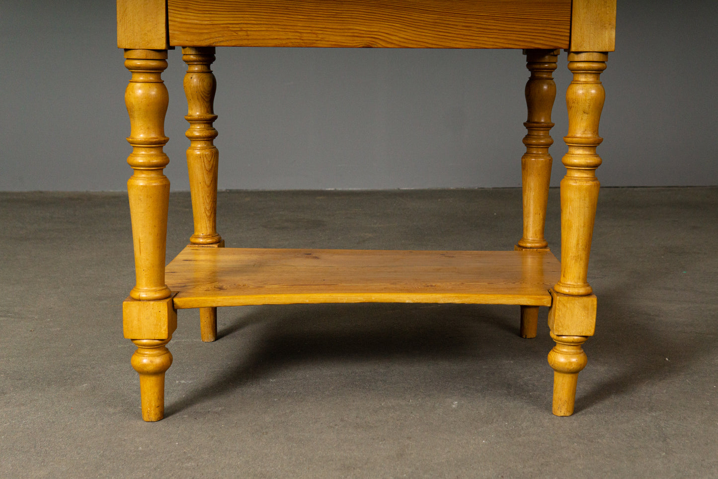 Kleiner Biedermeier Tisch