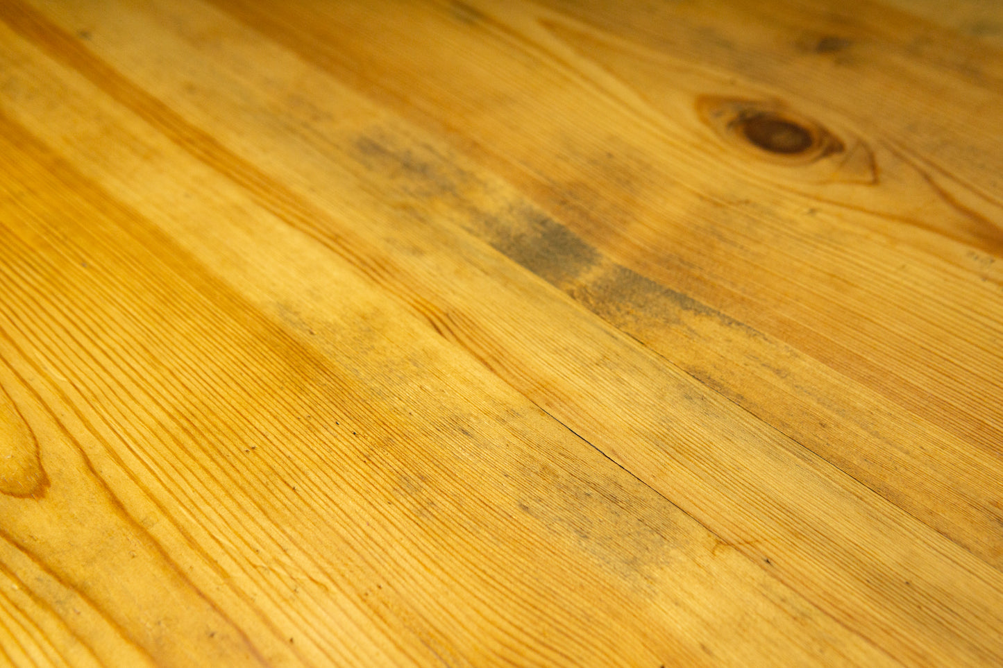 Kleiner Biedermeier Tisch