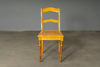 Schöner Biedermeier Stuhl