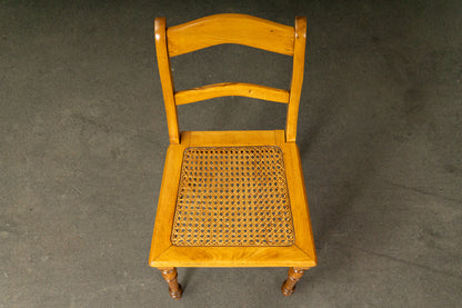 Schöner Biedermeier Stuhl