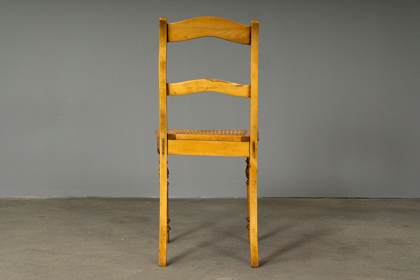 Schöner Biedermeier Stuhl