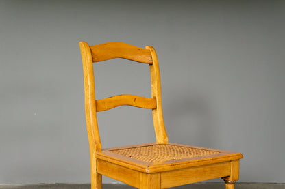 Schöner Biedermeier Stuhl