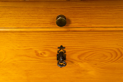 Wunderschöne Biedermeier Runddeckeltruhe