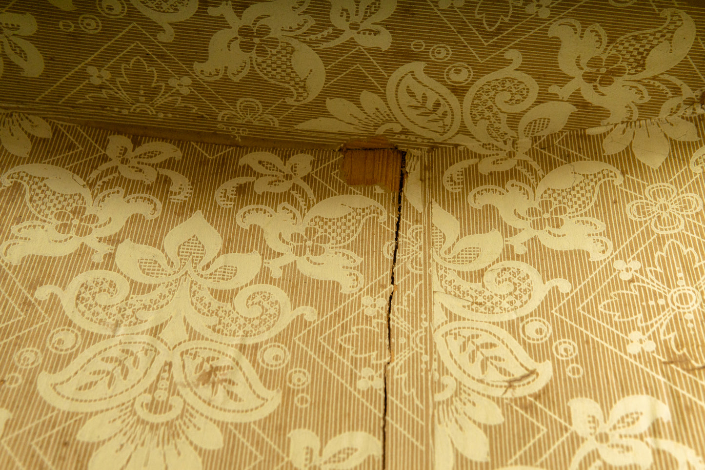 Wunderschöne Biedermeier Runddeckeltruhe