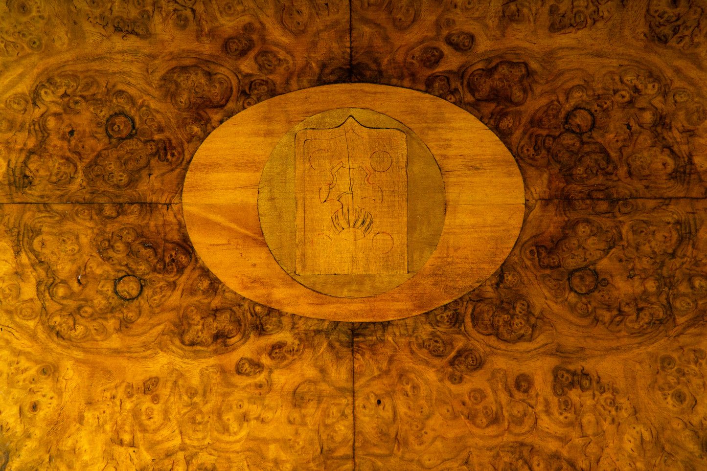 Eleganter Gründerzeit Nähtisch