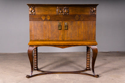Eleganter Jugendstil Aufsatzschrank