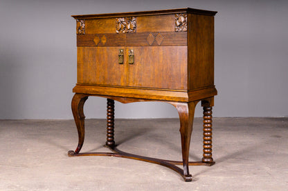 Eleganter Jugendstil Aufsatzschrank
