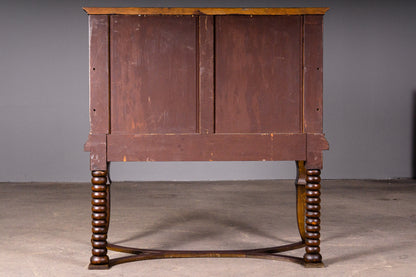 Eleganter Jugendstil Aufsatzschrank