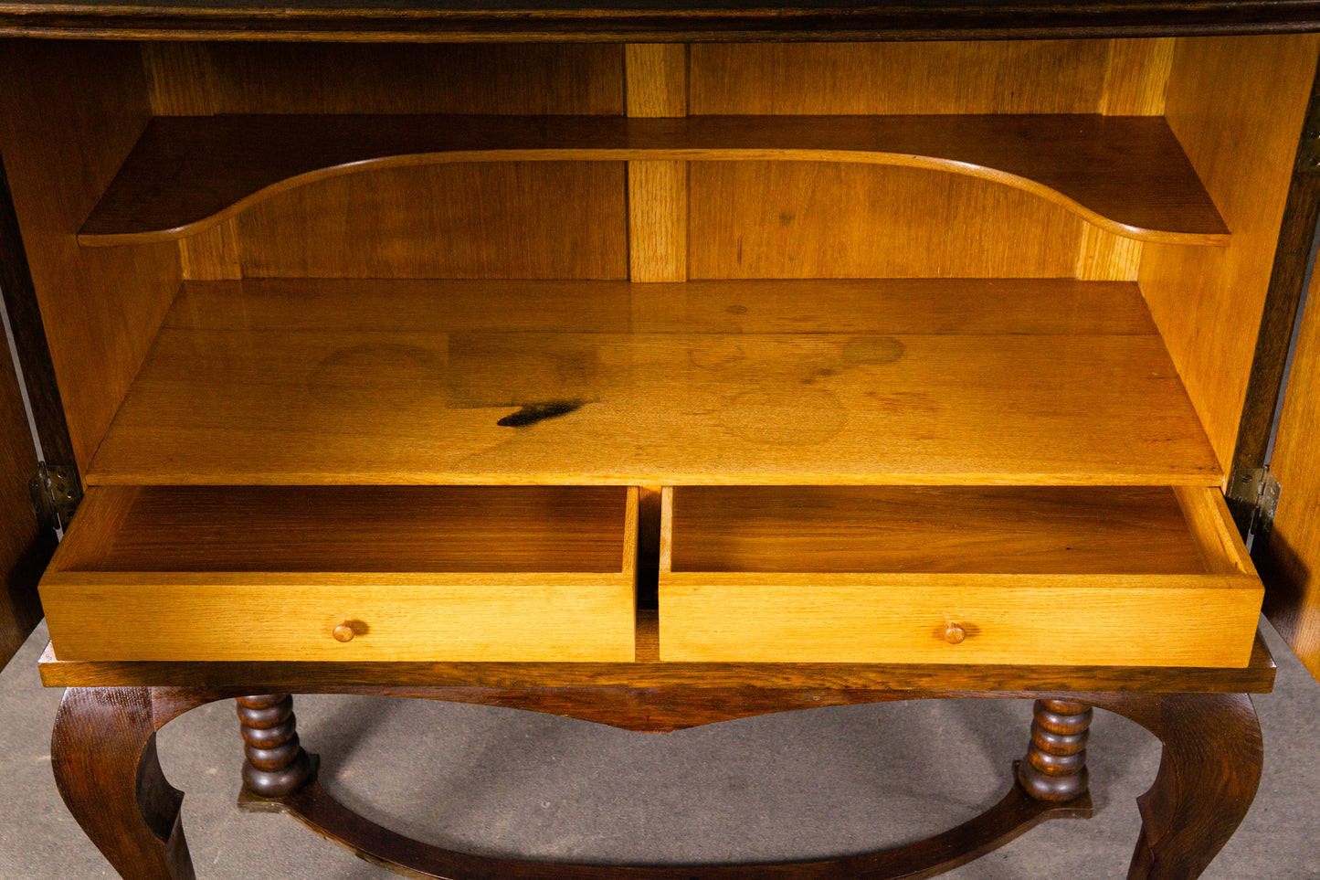 Eleganter Jugendstil Aufsatzschrank