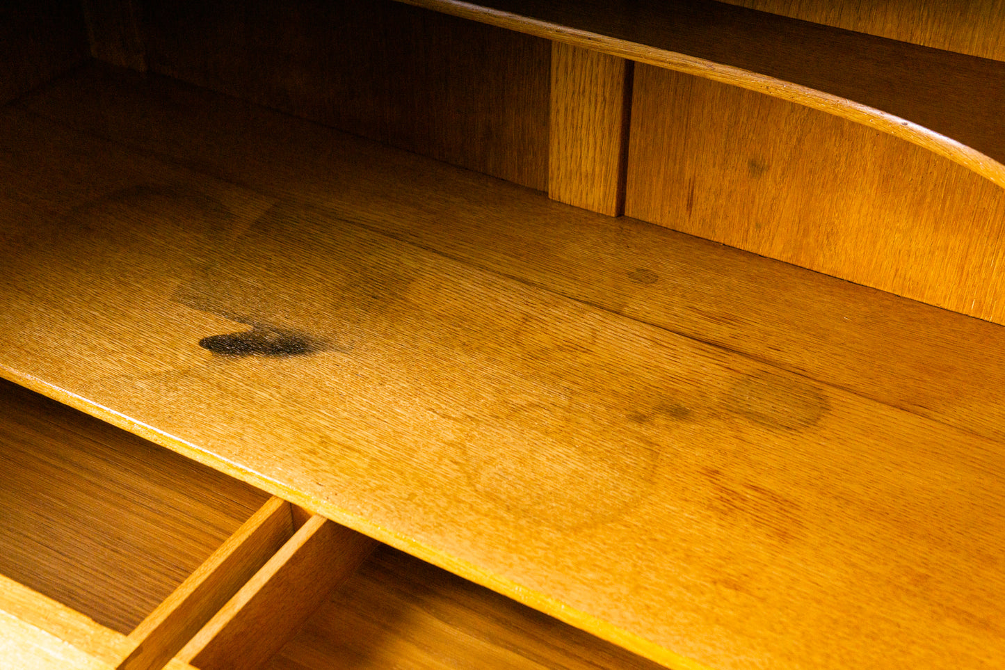 Eleganter Jugendstil Aufsatzschrank