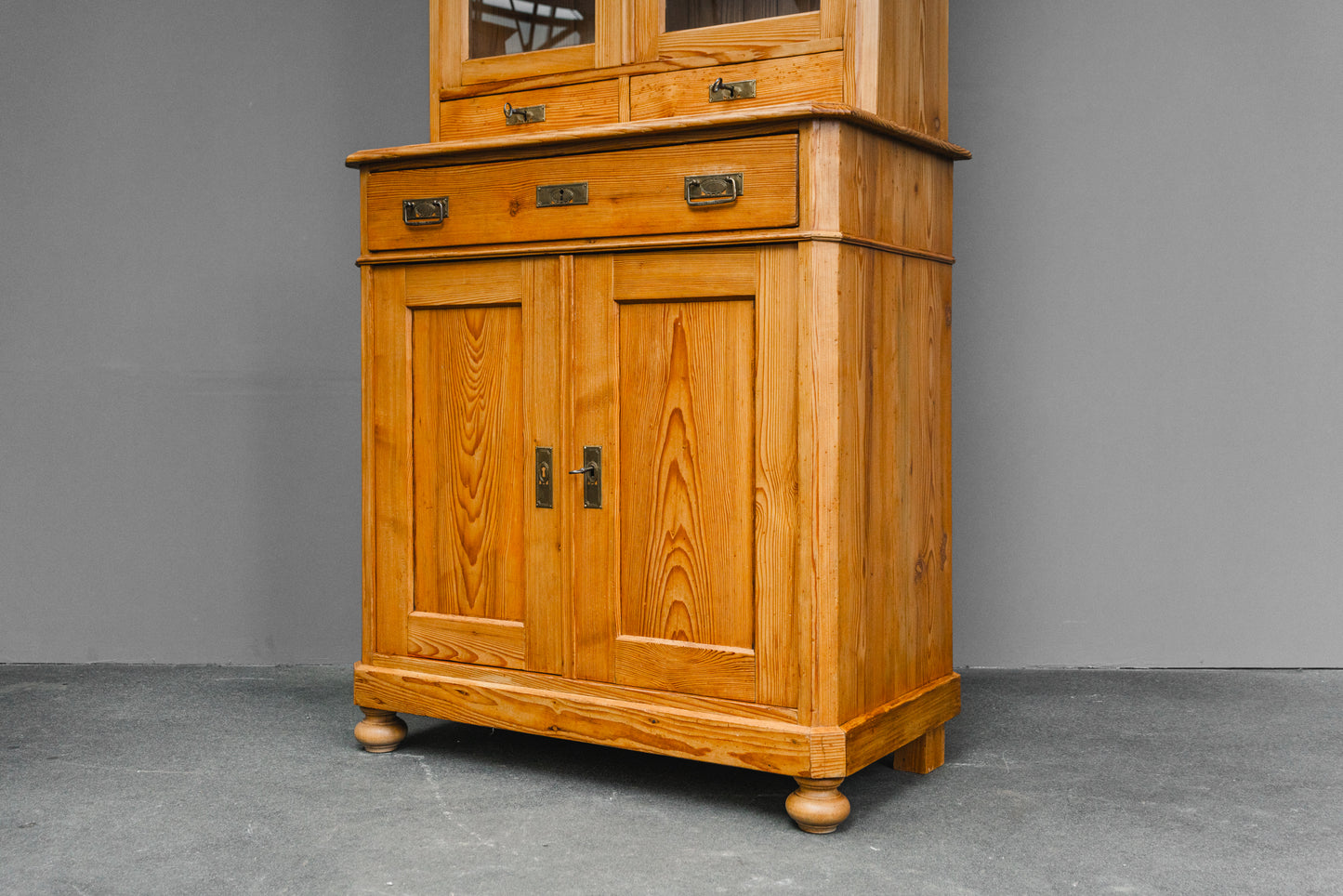 Wunderschöner Biedermeier Vitrinenschrank