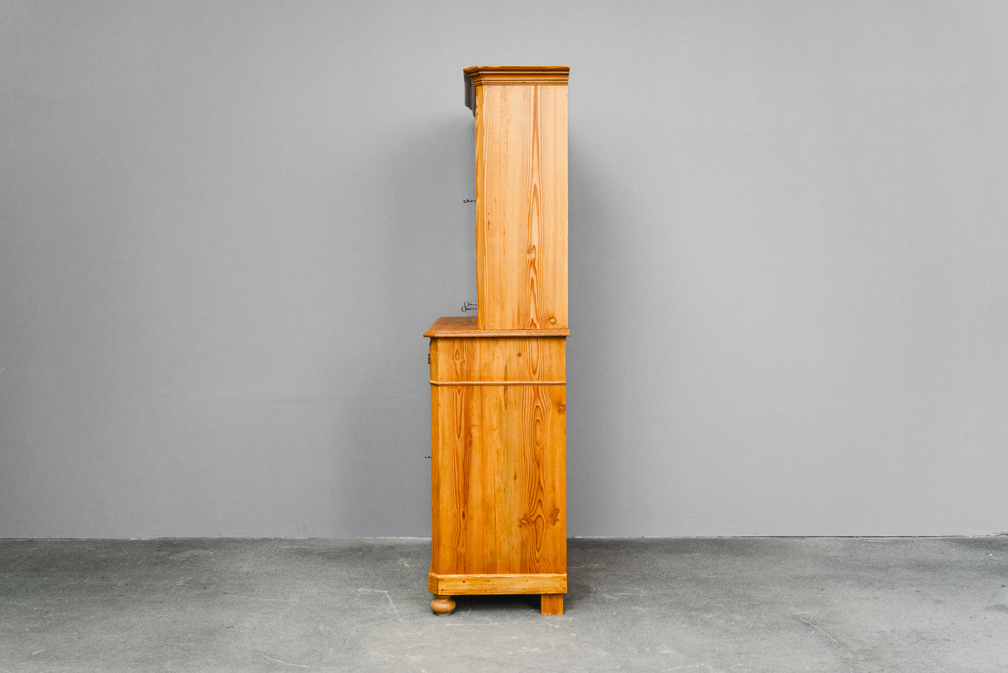 Wunderschöner Biedermeier Vitrinenschrank