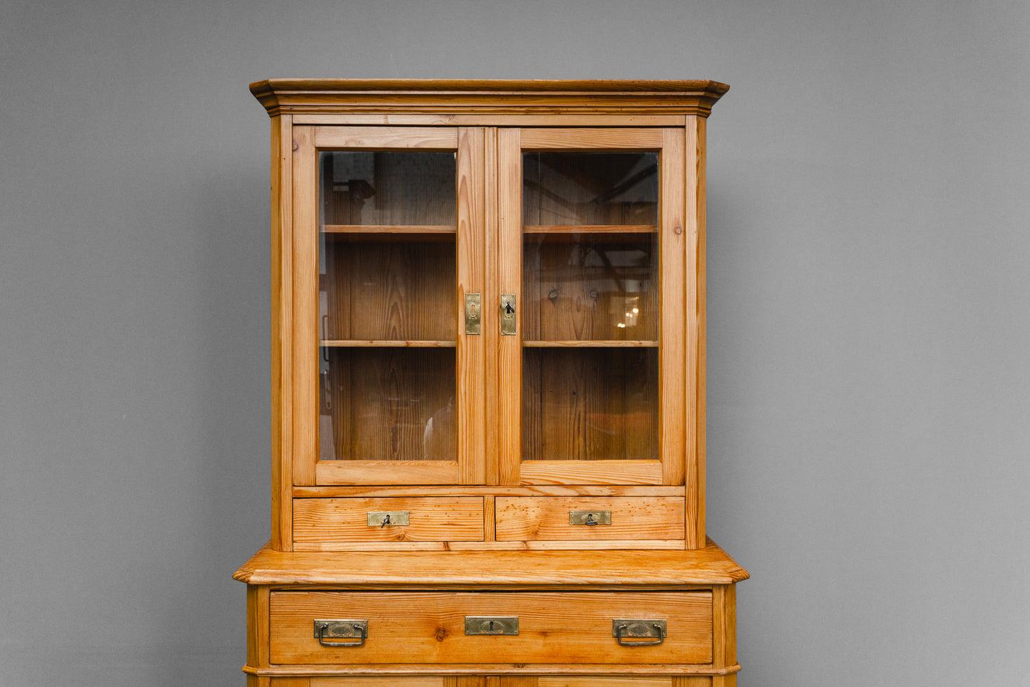 Wunderschöner Biedermeier Vitrinenschrank