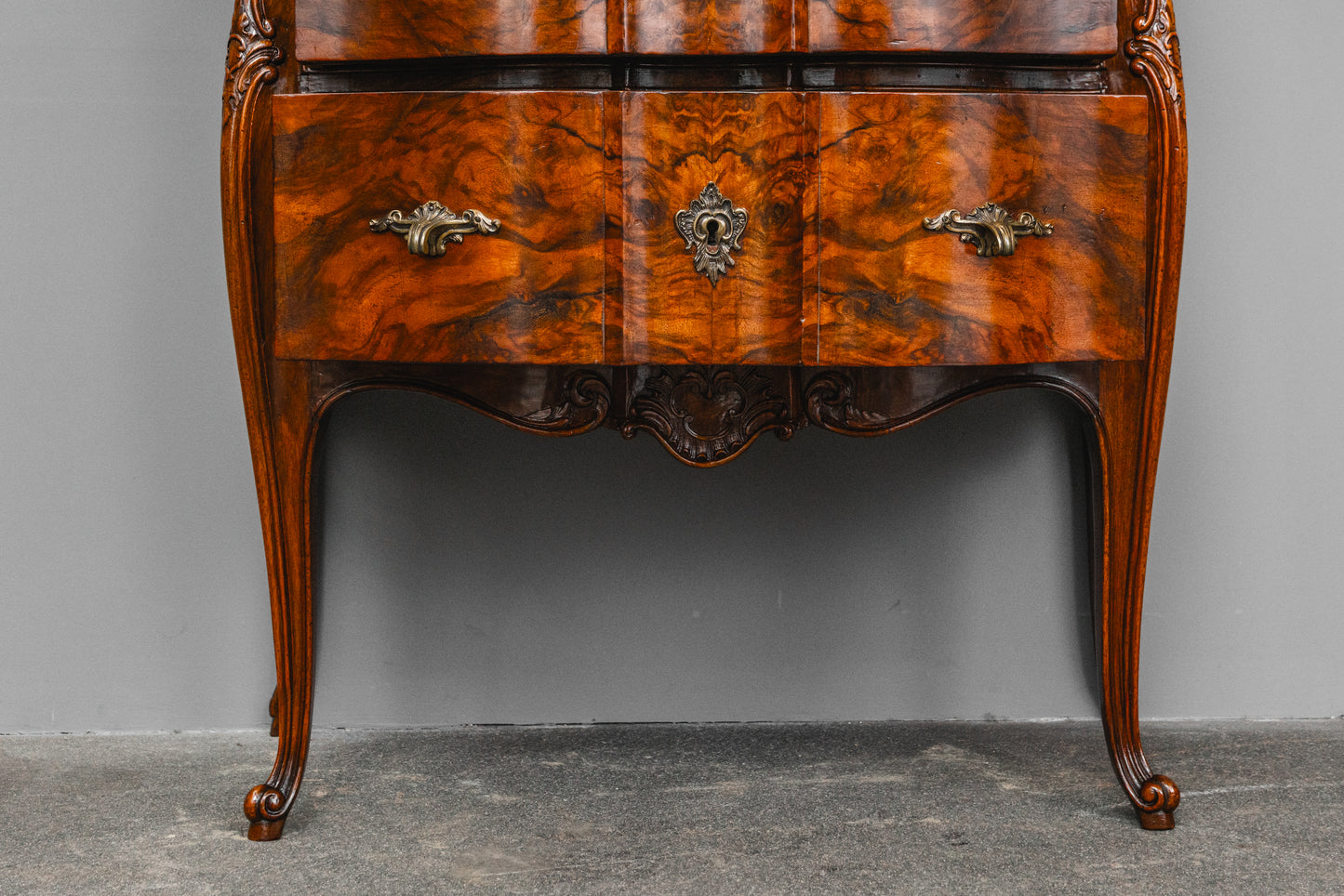 Elegante Kommode im Barock Stil