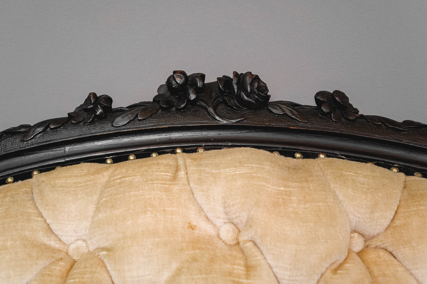 Elegantes Louis Philippe Sofa