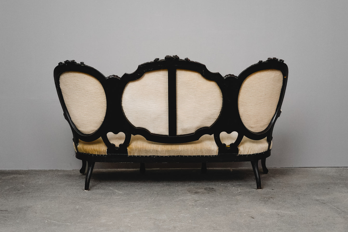Elegantes Louis Philippe Sofa