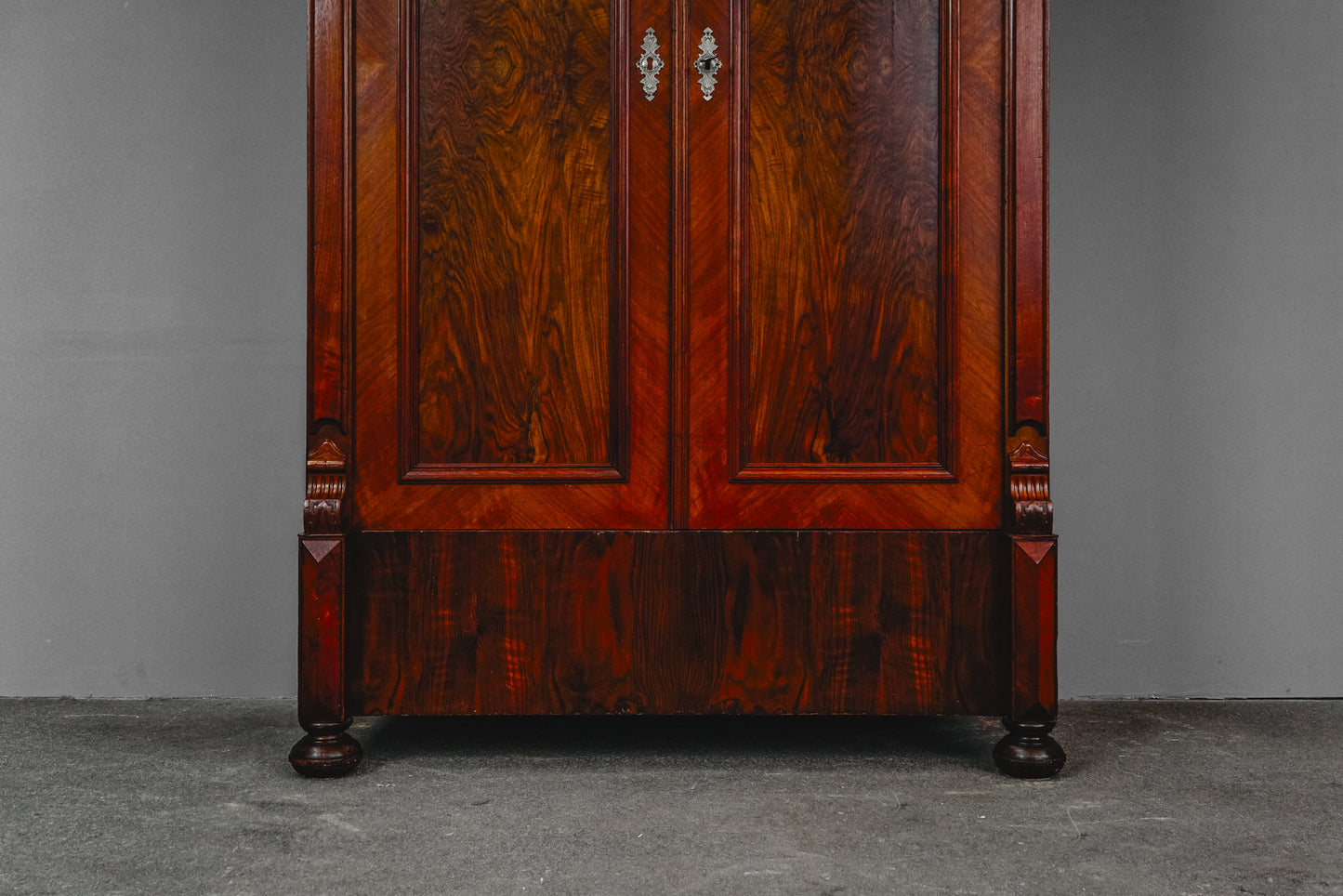 Wunderschöner Gründerzeit Kleiderschrank