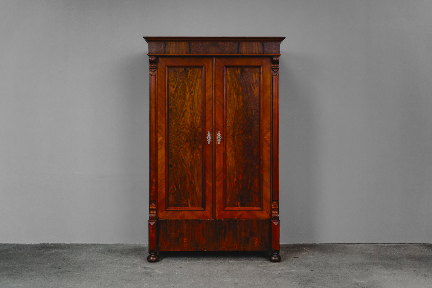 Wunderschöner Gründerzeit Kleiderschrank