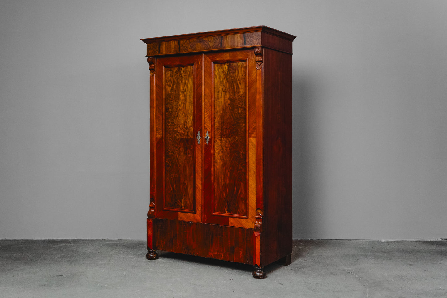 Wunderschöner Gründerzeit Kleiderschrank