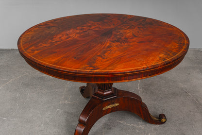 Eleganter Biedermeier Esstisch
