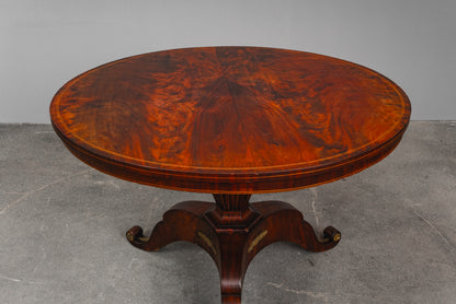 Eleganter Biedermeier Esstisch