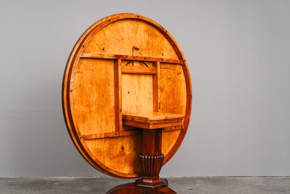 Eleganter Biedermeier Esstisch