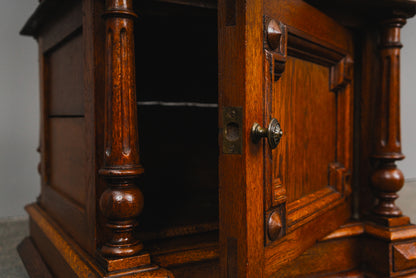 Schöner Gründerzeit Beistellschrank