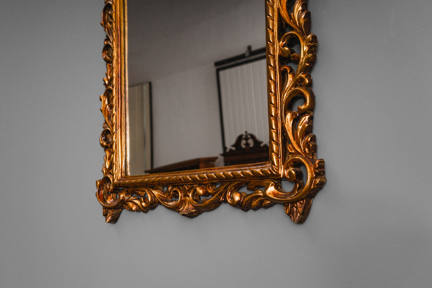 Eleganter Spiegel im Barock Stil