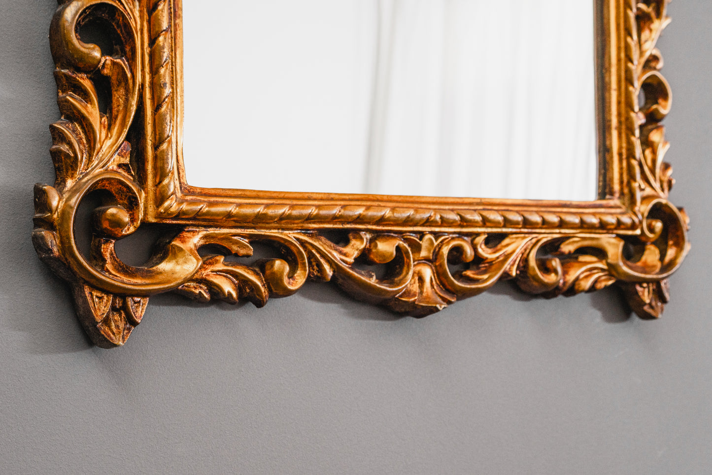 Eleganter Spiegel im Barock Stil