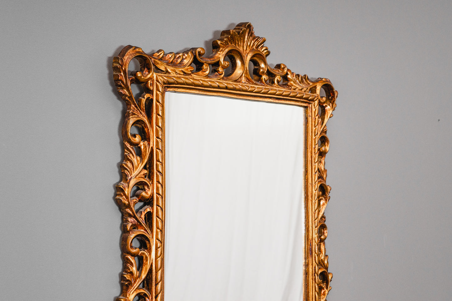 Eleganter Spiegel im Barock Stil