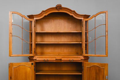 Wunderschöner Vitrinenschrank im Barock Stil