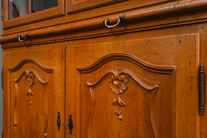 Wunderschöner Vitrinenschrank im Barock Stil