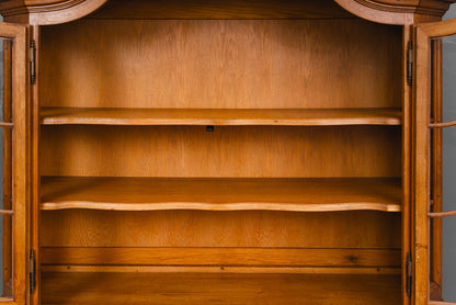 Wunderschöner Vitrinenschrank im Barock Stil