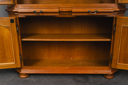 Wunderschöner Vitrinenschrank im Barock Stil